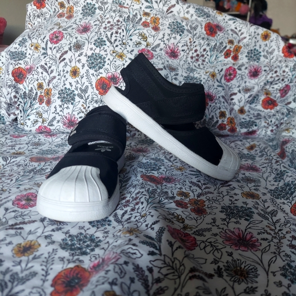 Adidas toddler shoes